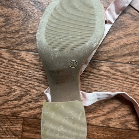 LULU’S Alta Blush Pink Satin Lace Up Block Heels Women’s Size 8.5 Worn Once - Picture 3 of 3